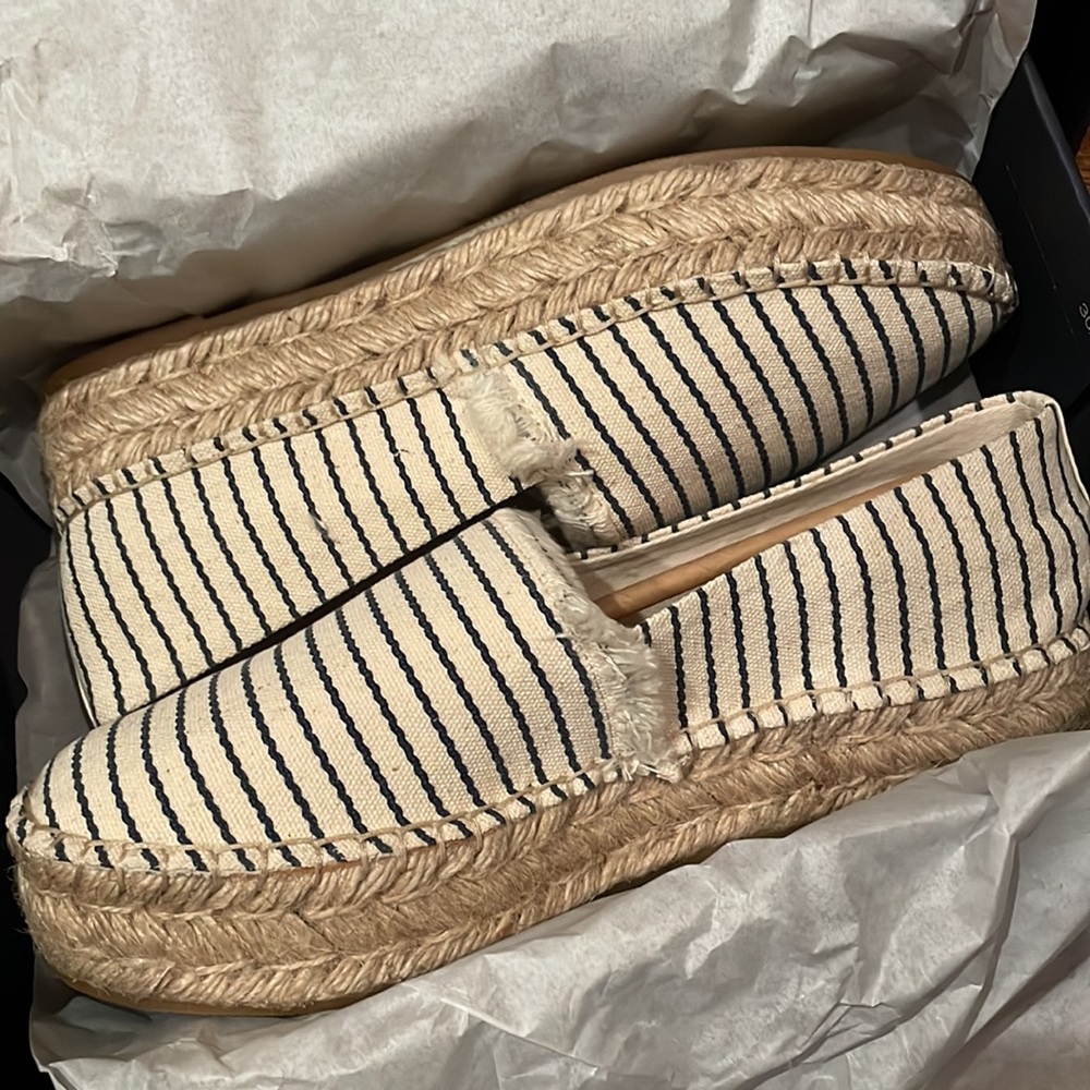 NWT NIB New! Splendid Lilly Striped Espadrille flats - Picture 3 of 5